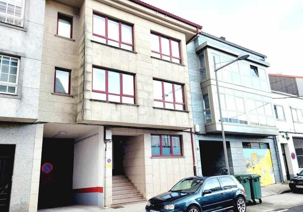 Piso Cerca De Centro Ocio As Cancelas Y Xunta 圣地亚哥－德孔波斯特拉 外观 照片